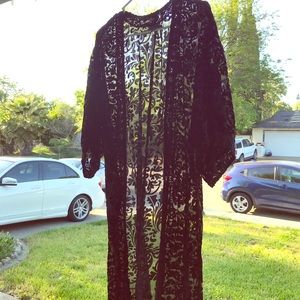 Kendall & Kylie cover up intimate!